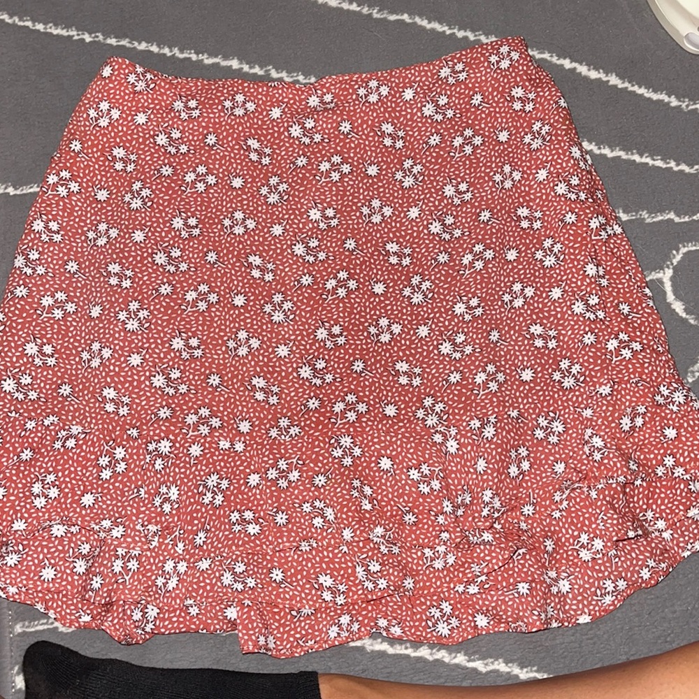 Ruffle mini skirt